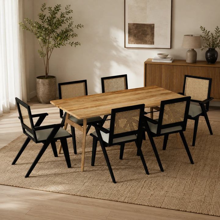 Dining table set