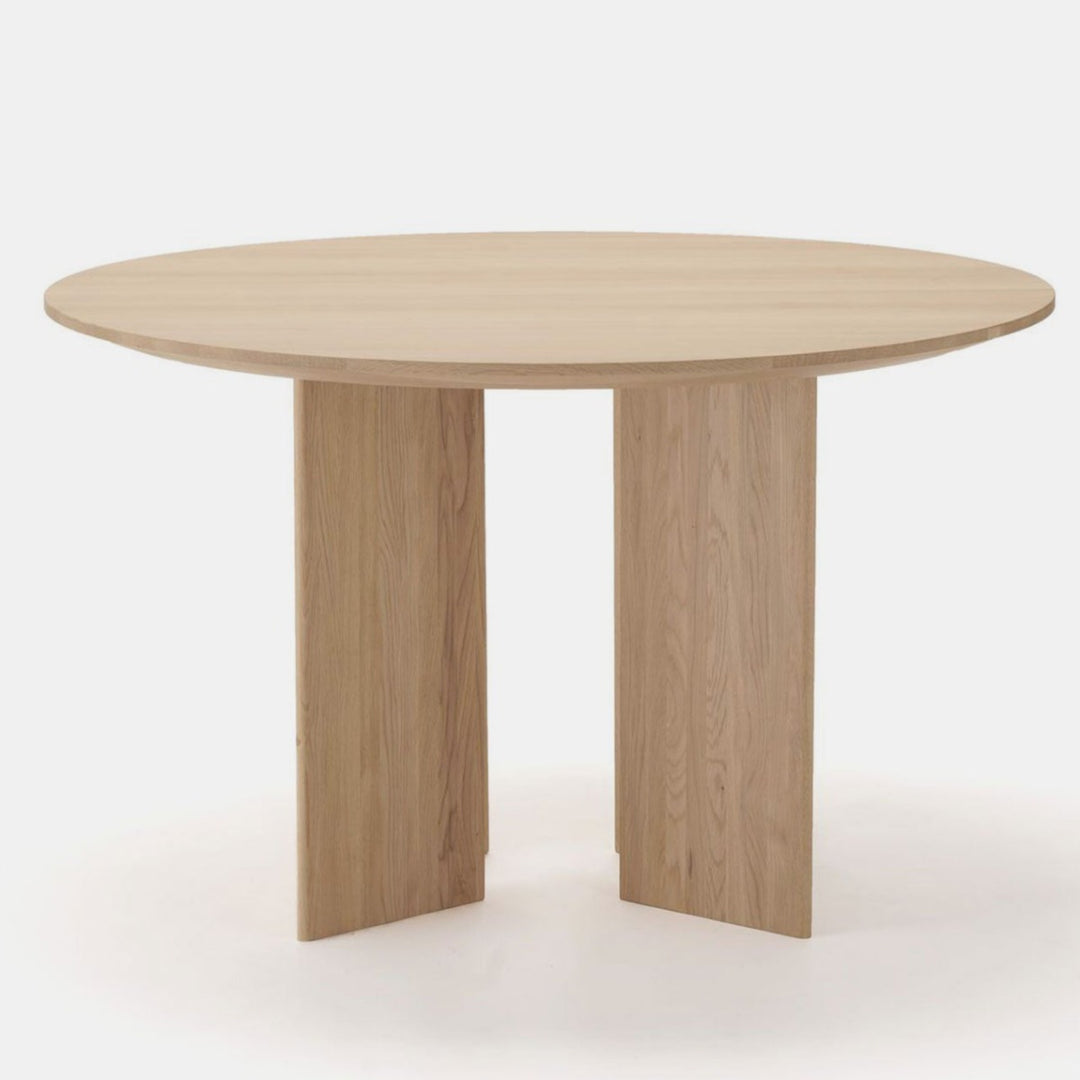 Maalik Oak Dining Table 3