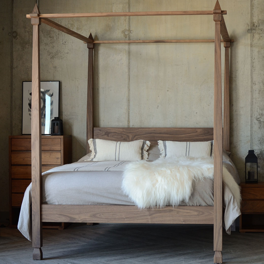 Dagmara walnut wood poster wooden bed design queen size