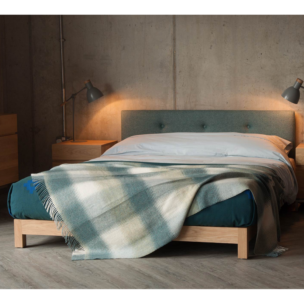 Dai Oak Wood Upholstered Headboard King Size Bed 2